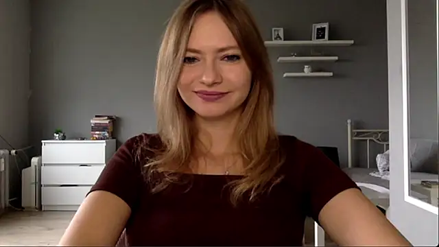 Snapshot of MillieShow chatting on October 12, 2:29 pm MillieShow online show from October 12, 2:29 pm