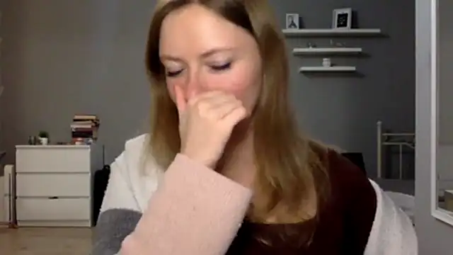 Snapshot of MillieShow chatting on November 20, 9:47 pm MillieShow online show from November 20, 9:47 pm