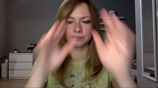 Snapshot of MillieShow chatting on November 5, 11:19 pm MillieShow online show from November 5, 11:19 pm