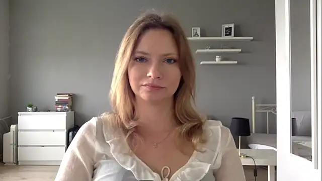 Snapshot of MillieShow chatting on September 19, 2:10 pm MillieShow online show from September 19, 2:10 pm