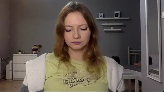 Snapshot of MillieShow chatting on November 2, 10:15 pm MillieShow online show from November 2, 10:15 pm