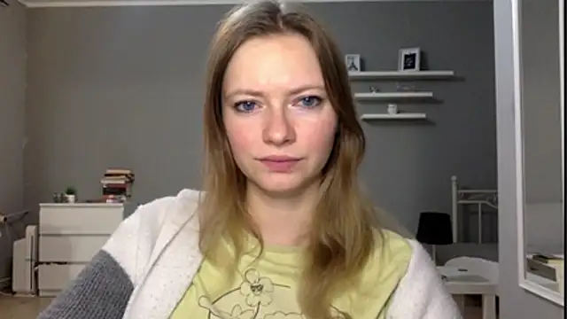 Snapshot of MillieShow chatting on November 26, 9:59 pm MillieShow online show from November 26, 9:59 pm