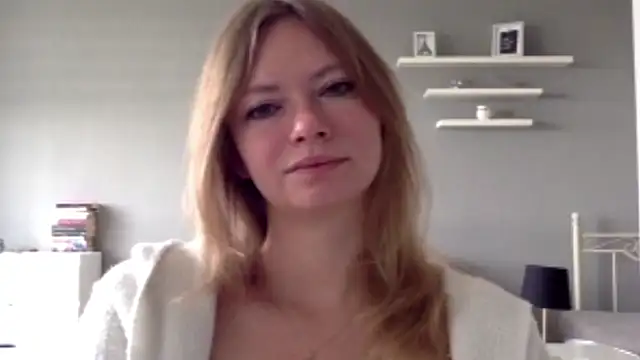 Snapshot of MillieShow chatting on September 17, 6:59 am MillieShow online show from September 17, 6:59 am