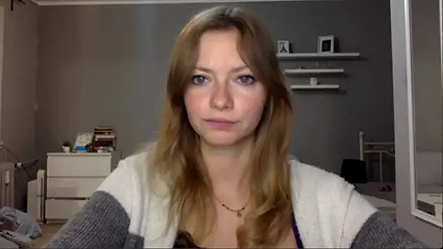 MillieShow online show from December 18, 10:13 pm