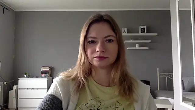 Snapshot of MillieShow chatting on September 30, 9:48 am MillieShow online show from September 30, 9:48 am