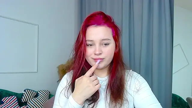 Cute kitty- online show from November 10, 7:57 am