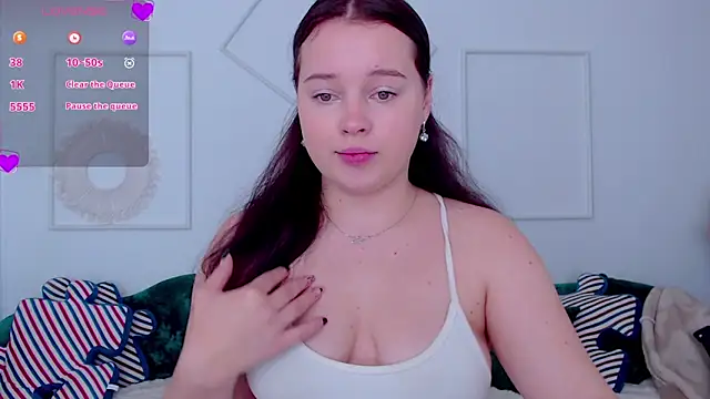 Cute kitty- online show from October 4, 8:54 pm