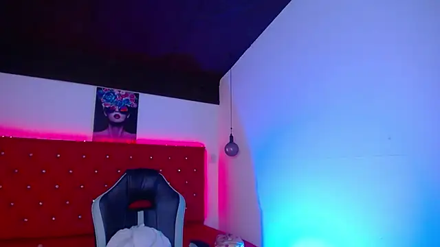 kriss sweetboobs10 online show from May 14, 2:36 pm