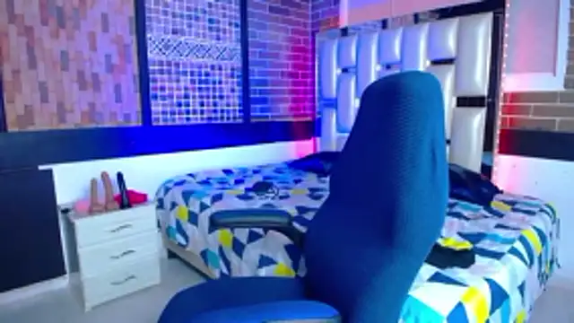 kriss sweetboobs10 online show from February 1, 12:03 pm