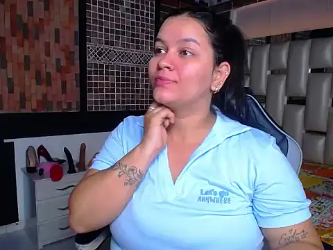 Snapshot of kriss_sweetboobs10 chatting on September 19, 12:42 pm kriss sweetboobs10 online show from September 19, 12:42 pm