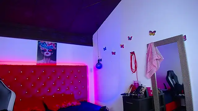 kriss sweetboobs10 online show from November 7, 12:21 pm