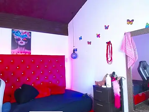 kriss sweetboobs10 online show from December 4, 12:04 pm