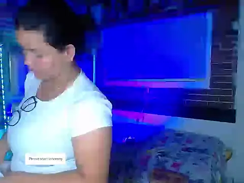 kriss sweetboobs10 online show from April 15, 12:42 pm