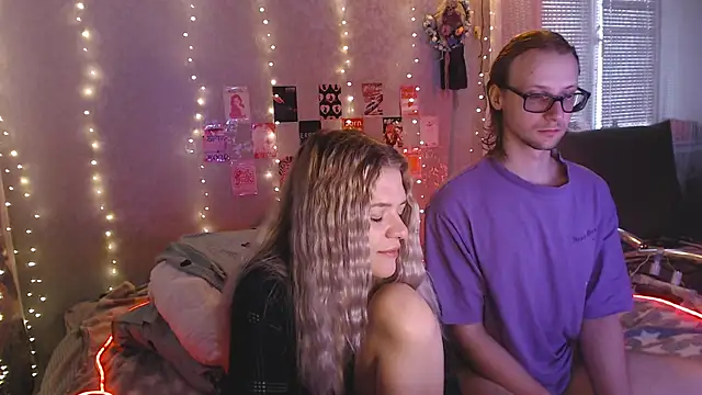 Your Horny Friends online show from April 27, 1:31 pm