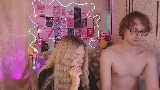 Your Horny Friends online show from November 17, 9:02 am