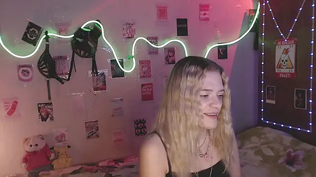 Your Horny Friends online show from November 5, 10:29 am