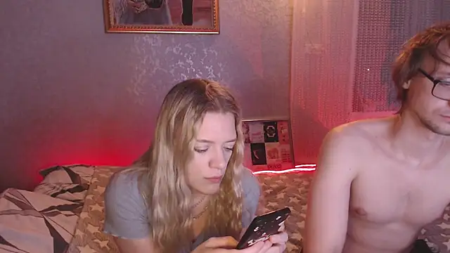 Your Horny Friends online show from November 29, 4:29 pm