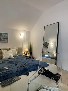 CelineReys online show from April 16, 5:14 pm