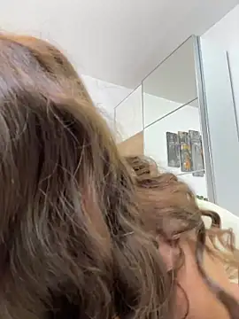 CelineReys online show from November 28, 5:57 pm