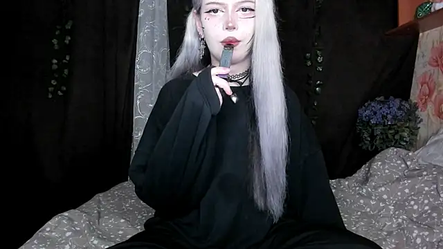 Snapshot of amelia_mays_xx chatting on November 8, 8:12 pm amelia mays xx online show from November 8, 8:12 pm