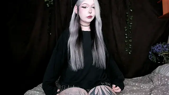 Snapshot of amelia_mays_xx chatting on November 25, 1:00 pm amelia mays xx online show from November 25, 1:00 pm