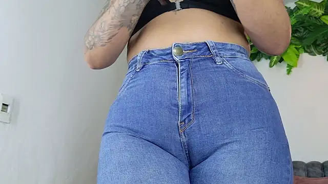 mollysweet11 online show from February 8, 2:42 am