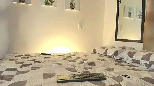 pleasurecompany3 online show from February 20, 3:58 am