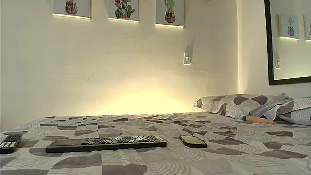 pleasurecompany3 online show from March 26, 4:11 am