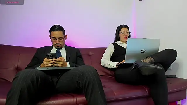 Snapshot of pleasurecompany3 chatting on September 27, 3:01 am pleasurecompany3 online show from September 27, 3:01 am