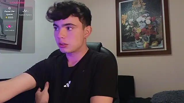 lukeboyce33 online show from March 13, 2:05 am