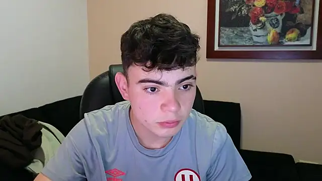 lukeboyce33 online show from September 17, 11:29 pm