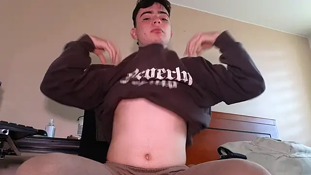 lukeboyce33 online show from September 16, 1:56 pm