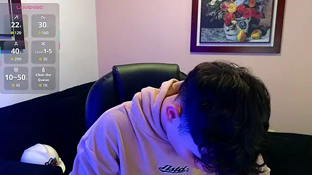 lukeboyce33 online show from October 25, 12:32 am