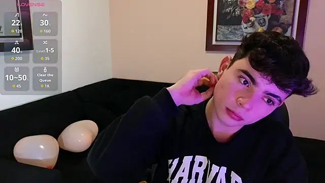 lukeboyce33 online show from February 7, 12:51 am