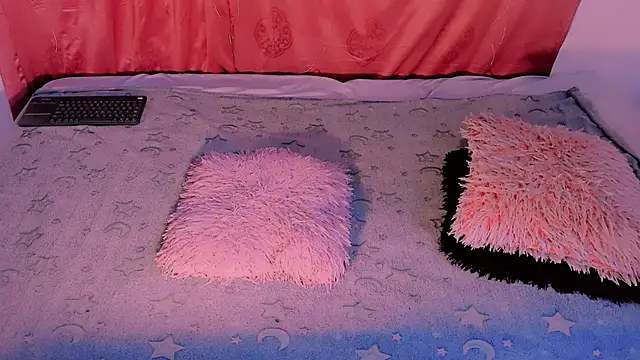 Snapshot of Mariana-ofc chatting on November 28, 10:15 am Mariana-ofc online show from November 28, 10:15 am