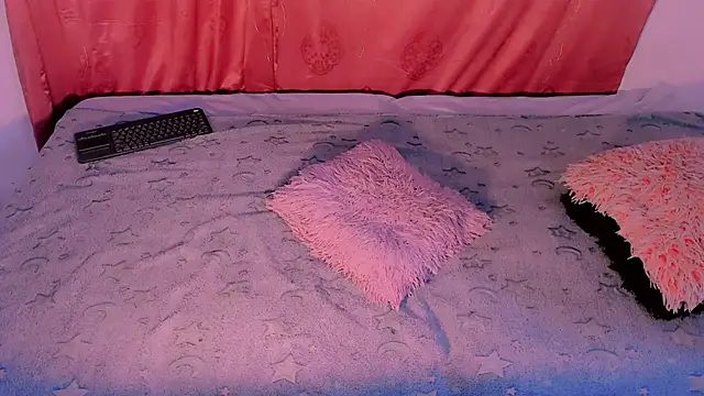 Snapshot of Mariana-ofc chatting on November 29, 10:59 am Mariana-ofc online show from November 29, 10:59 am