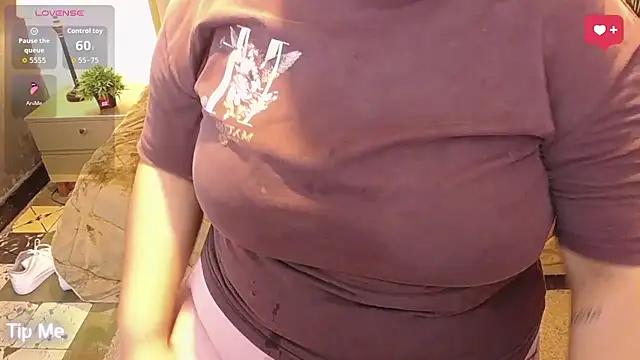 ailyn maury online show from April 8, 1:34 pm