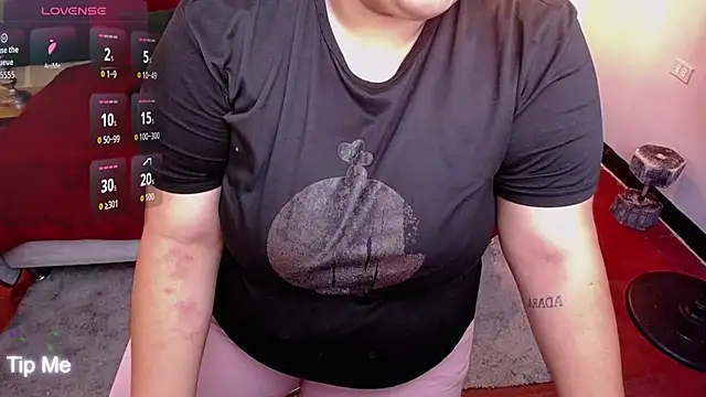 Snapshot of ailyn_maury chatting on July 3, 1:28 pm ailyn maury online show from July 3, 1:28 pm