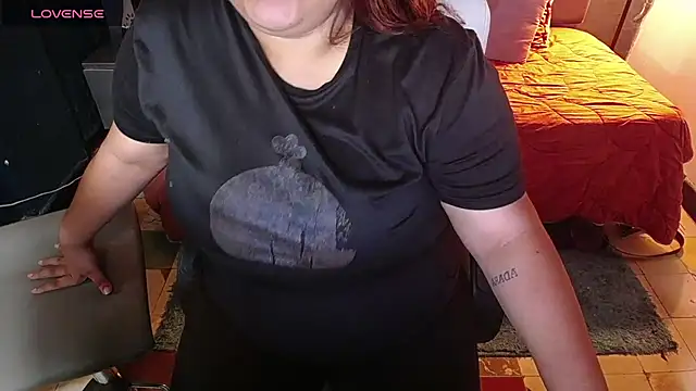 Snapshot of ailyn_maury chatting on April 25, 12:57 am ailyn maury online show from April 25, 12:57 am