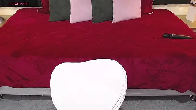 ailyn maury online show from February 2, 1:32 pm