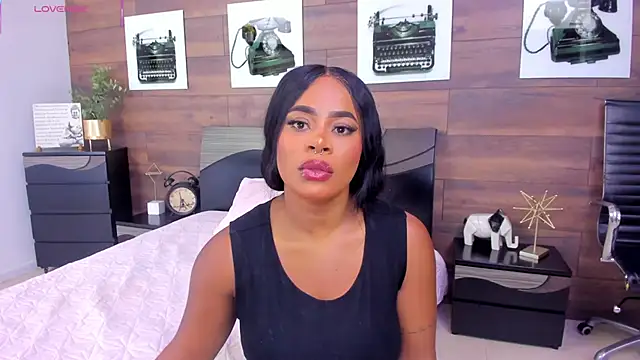Snapshot of SammyDesire_10 chatting on May 21, 7:33 pm SammyDesire 10 online show from May 21, 7:33 pm