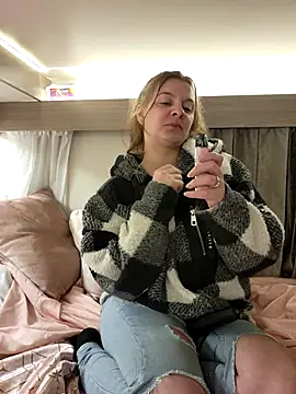 Amesthyst destiny online show from February 25, 7:03 pm