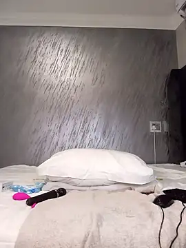 Hotytoty26 online show from November 6, 10:25 pm