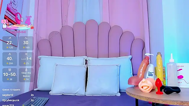 NicoleMadrird online show from February 11, 11:32 am