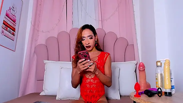 NicoleMadrird online show from December 3, 7:57 pm