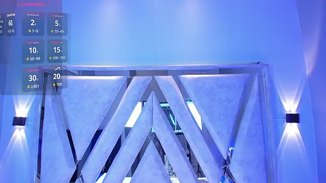 Alice 26  online show from April 14, 7:30 pm