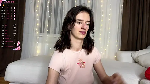 TwinTemptations online show from November 14, 8:01 pm