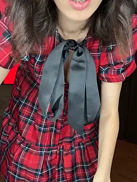 TwinTemptations online show from November 13, 6:45 pm