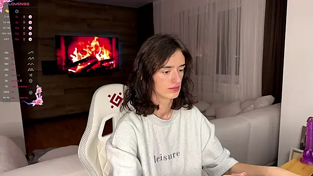 TwinTemptations online show from October 9, 6:19 pm