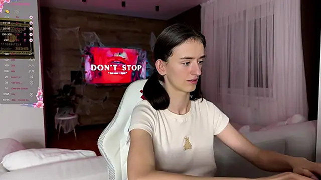 TwinTemptations online show from November 1, 9:52 pm